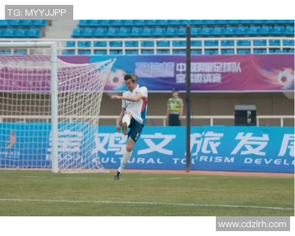 足球明星风采尽显多张精彩照片展示他们的魅力与激情